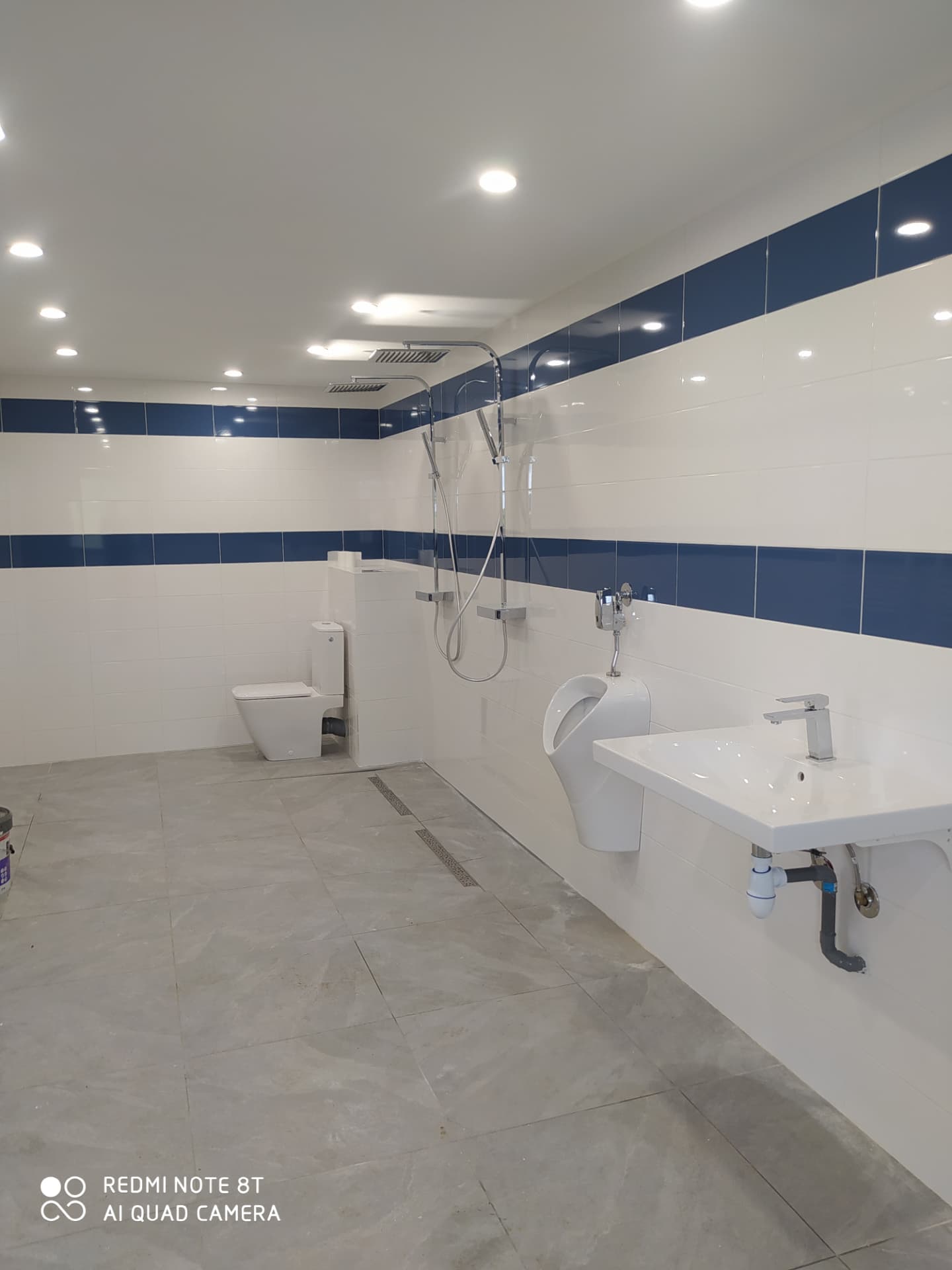 Salle de bain complète rénovée par F Énergies